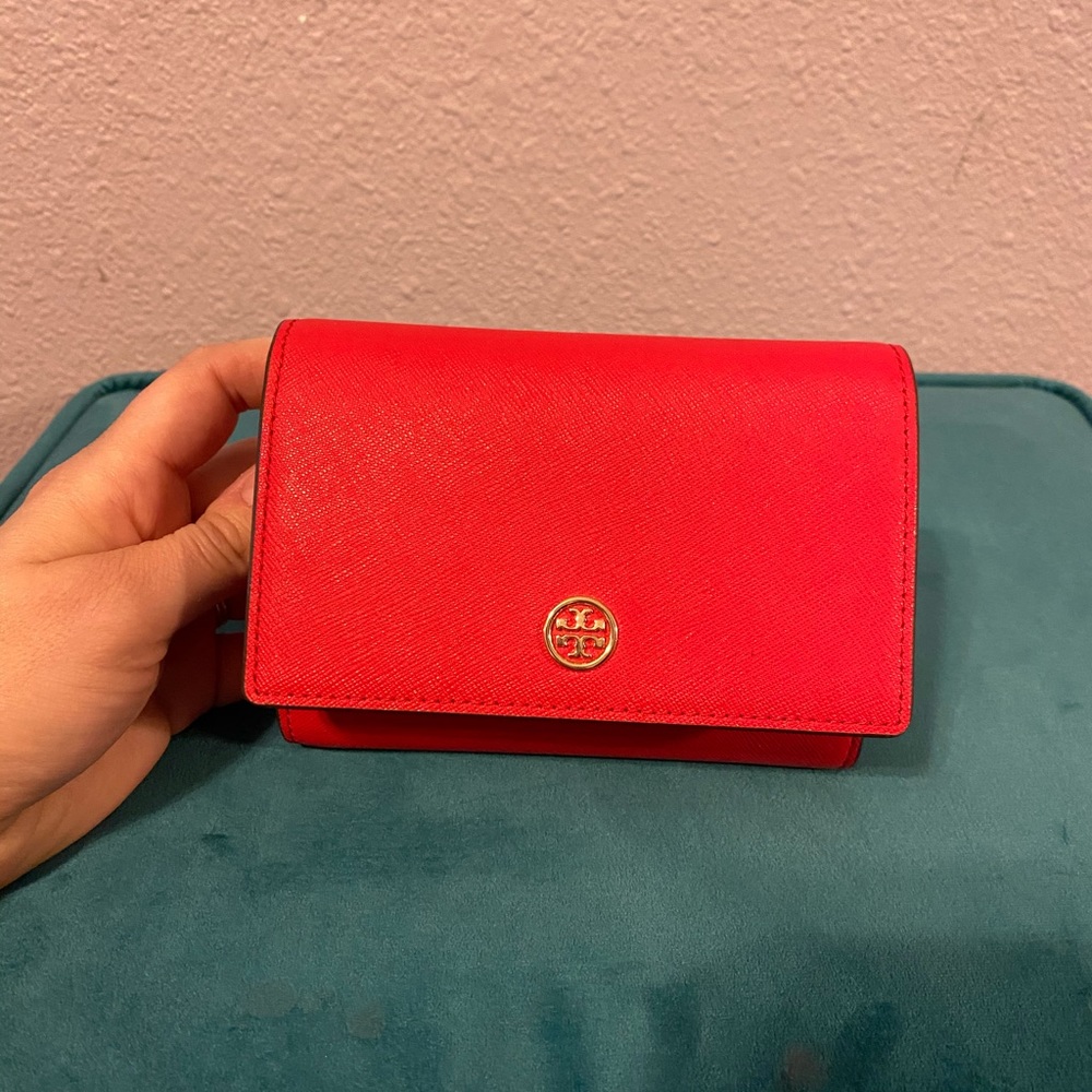 Tory burch tri fold wallet